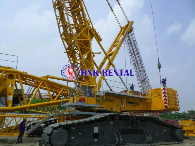  Sewa Unic Crane  gresik kota